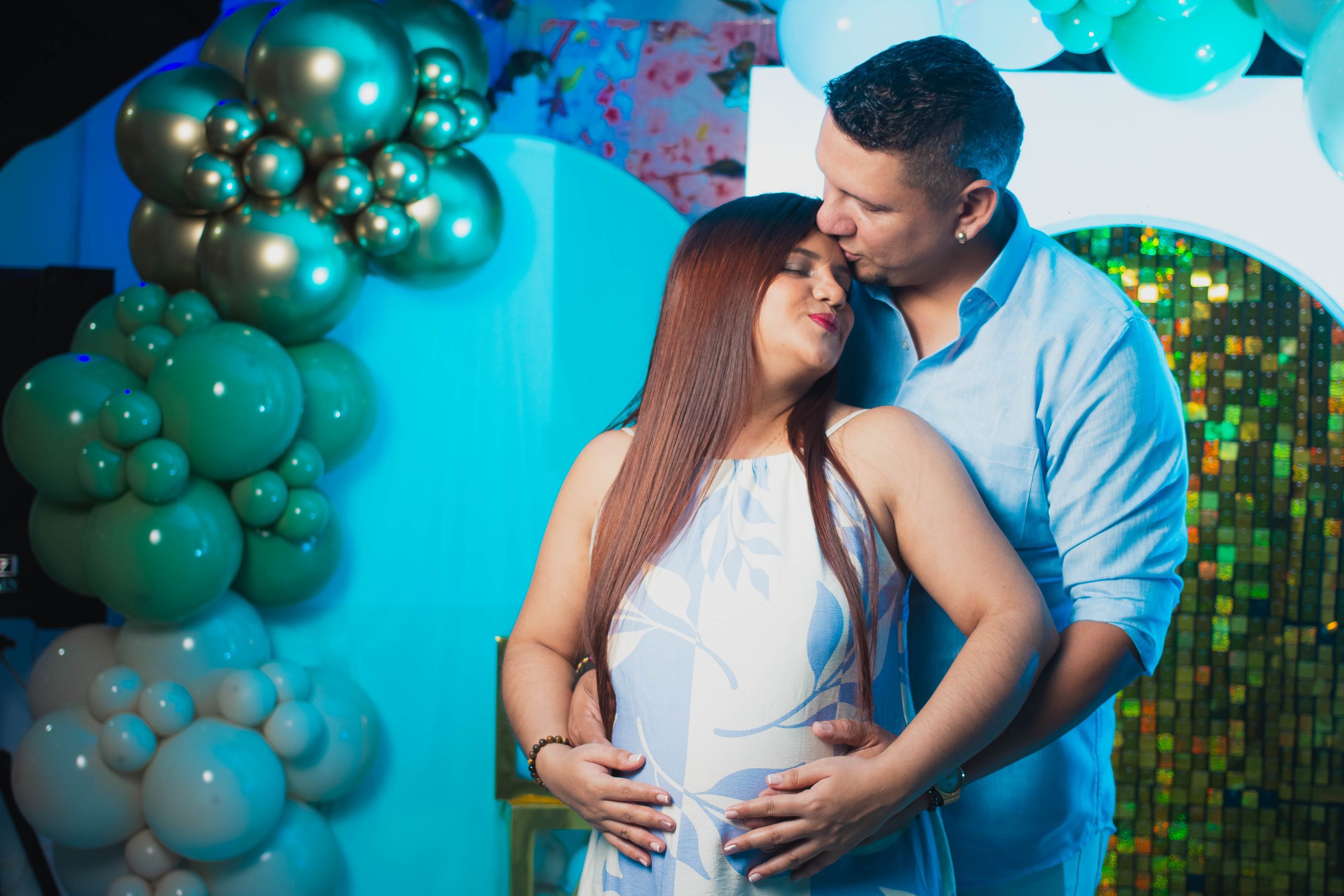 Pareja en Baby Shower en Cali